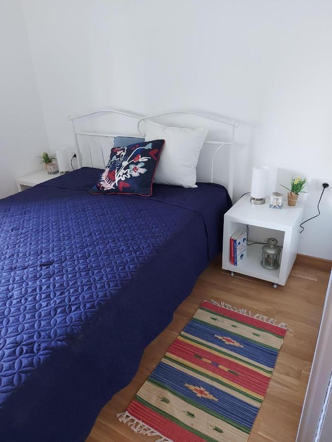 Center Firefly Gardens Apartment ノヴィ・サド エクステリア 写真